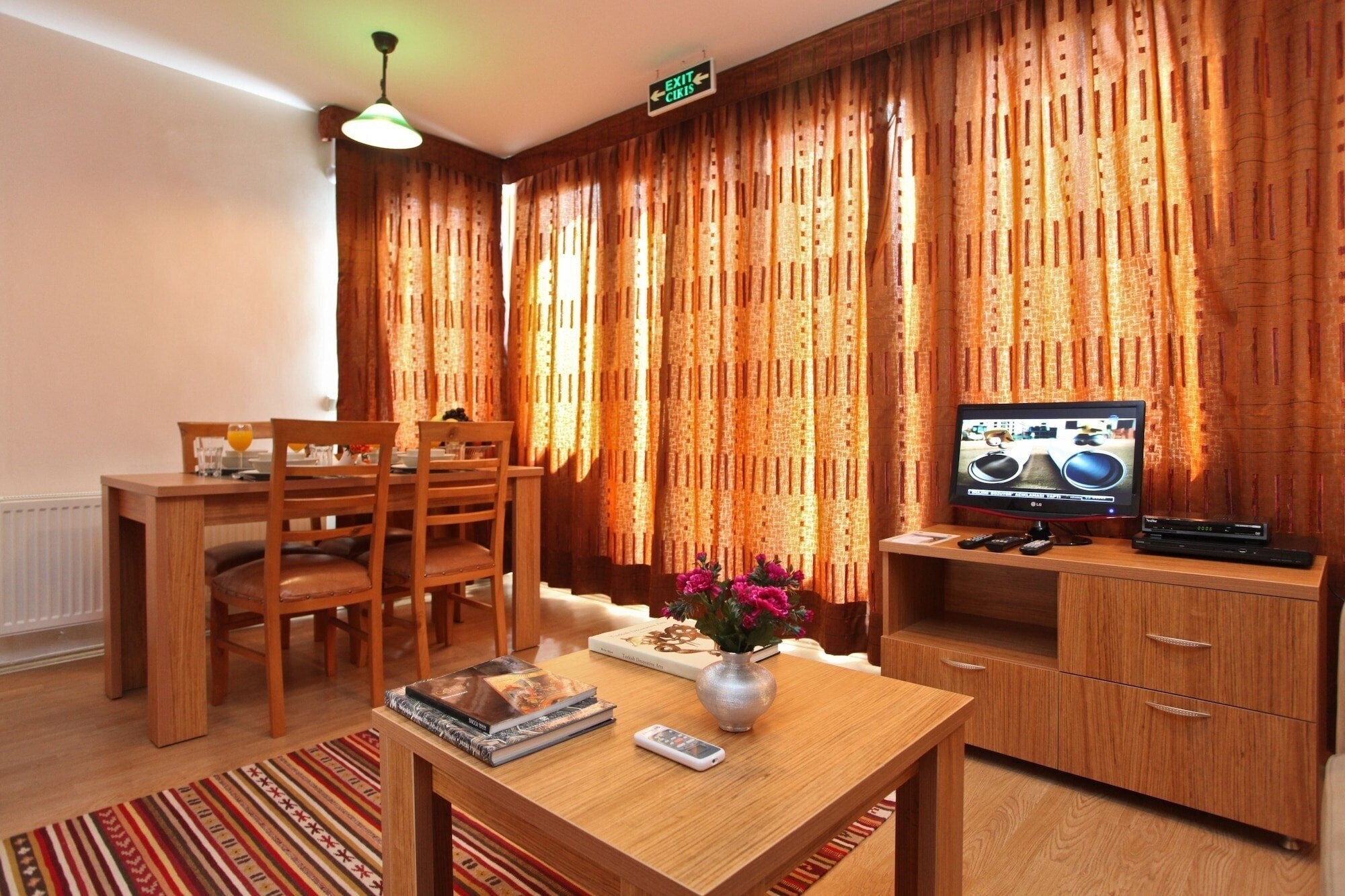 Фото Three Apples Suites & Residence 3*