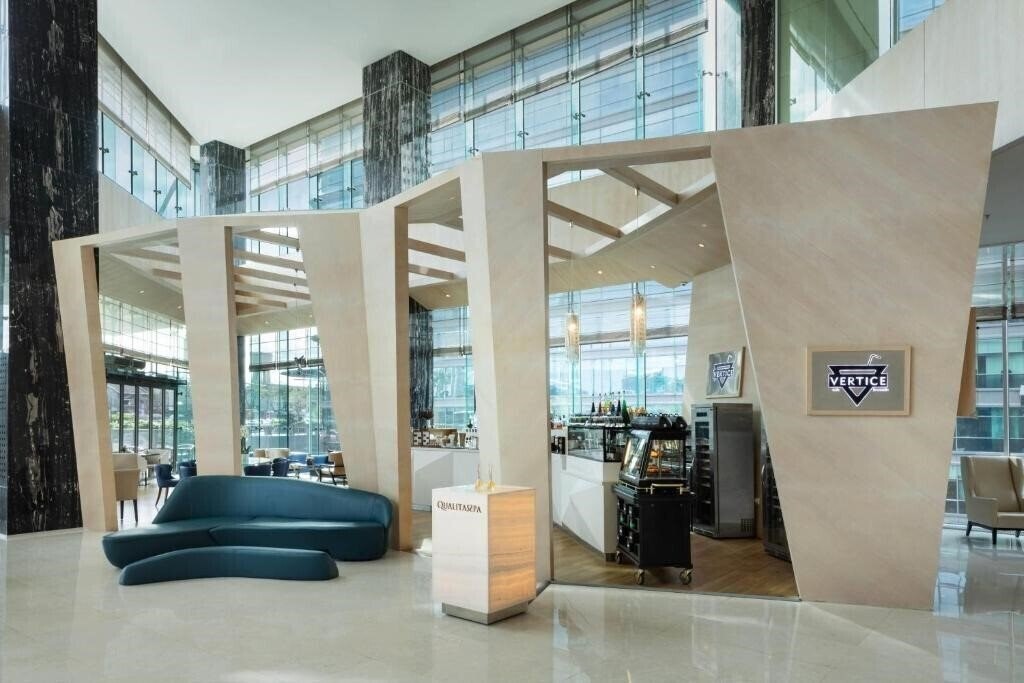 Фотографія Wyndham Grand Istanbul Levent 5*