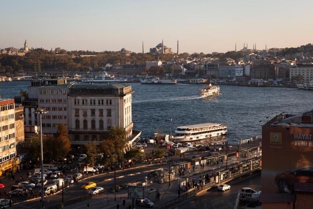 Картинка The Bank Hotel Istanbul, a Member of Design Hotels 5*