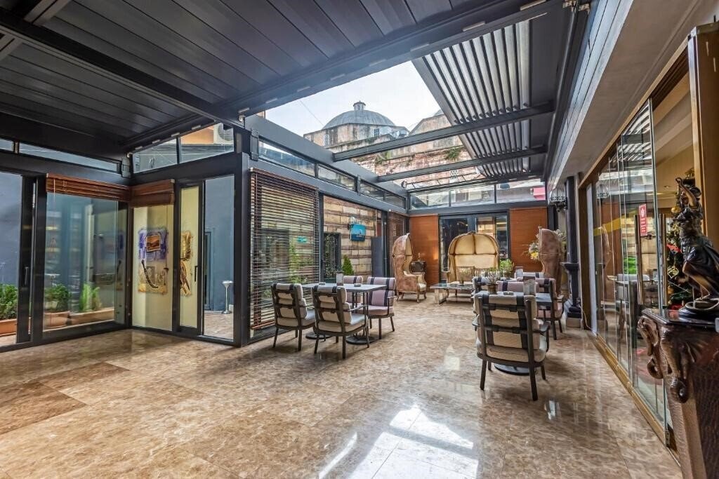 Готель Eurostars Hotel Old City 4*
