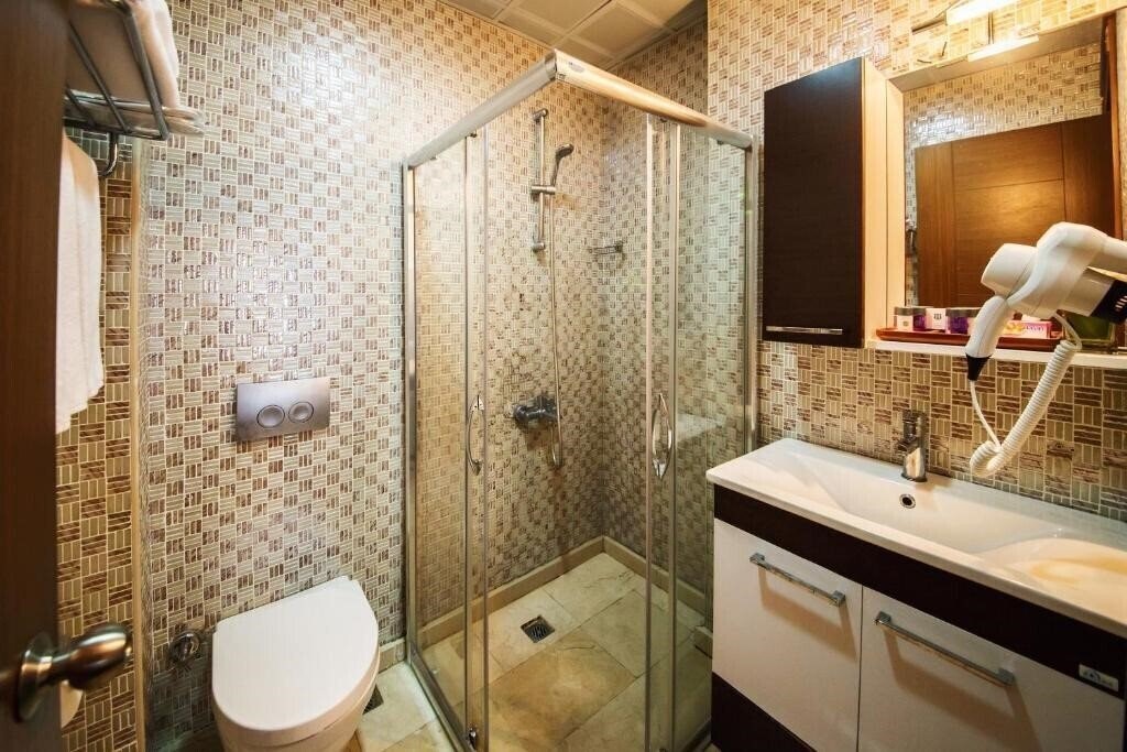 Фото Maritime Hotel Istanbul 2*