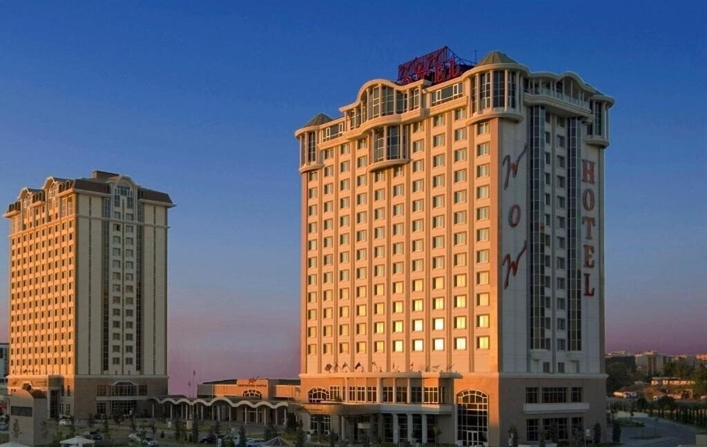Готель Wow Airport Hotel 4*