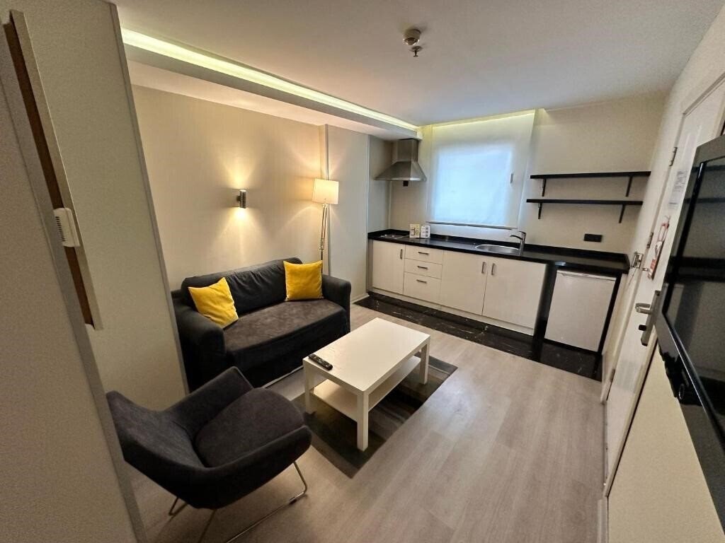 Картинка Tempo Suites Airport 3*