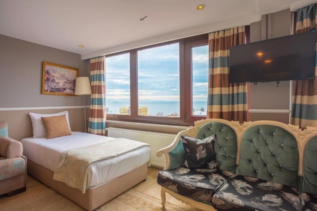 Зображення Hotel Tashkonak Istanbul 3*