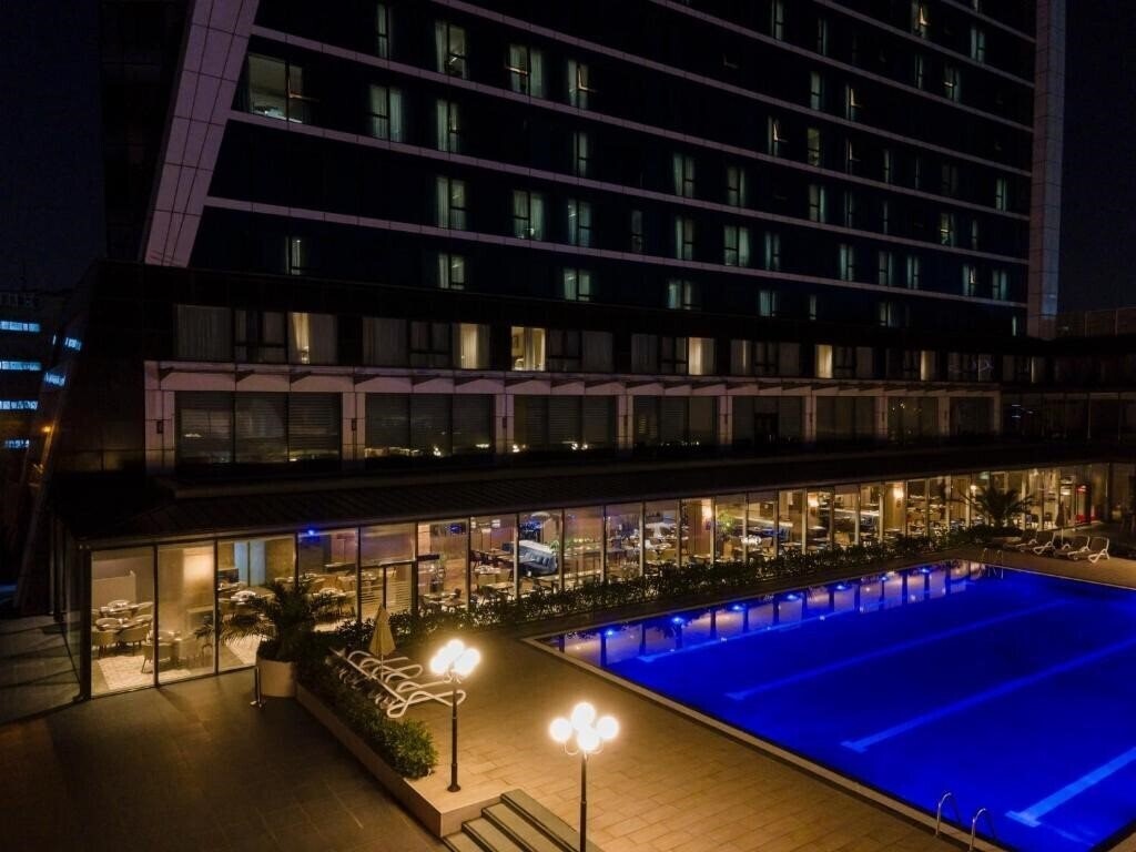 Фотографія Titanic Business Hotel Europe 5*