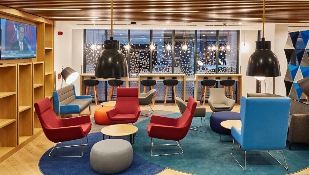 Фотография Holiday Inn Express Istanbul Atakoy Metro by IHG 3*