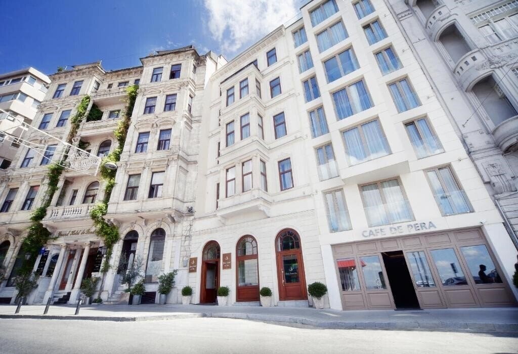 Готель Grand Hotel de Pera 4*