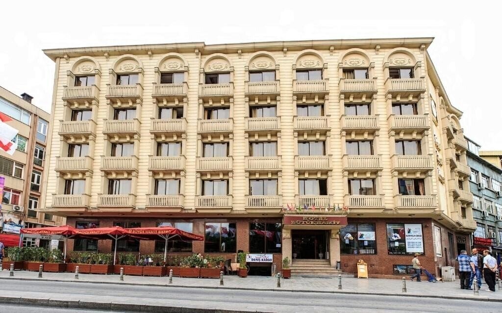 Готель Hotel Buyuk Hamit 4*