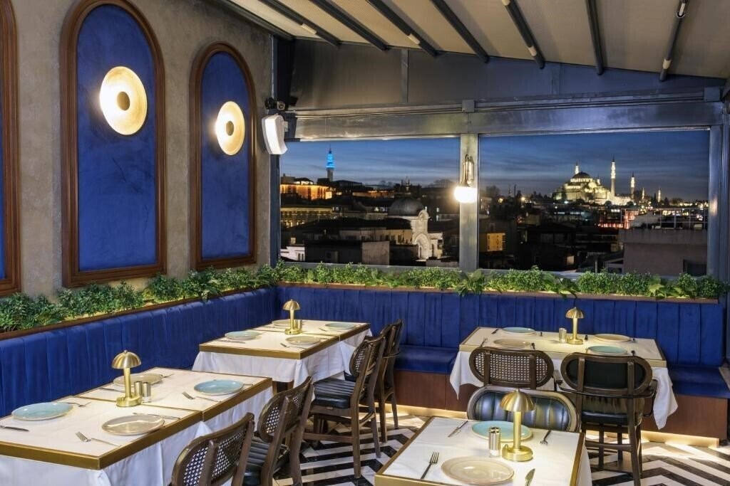 Фотографія Glamour Hotel 2*