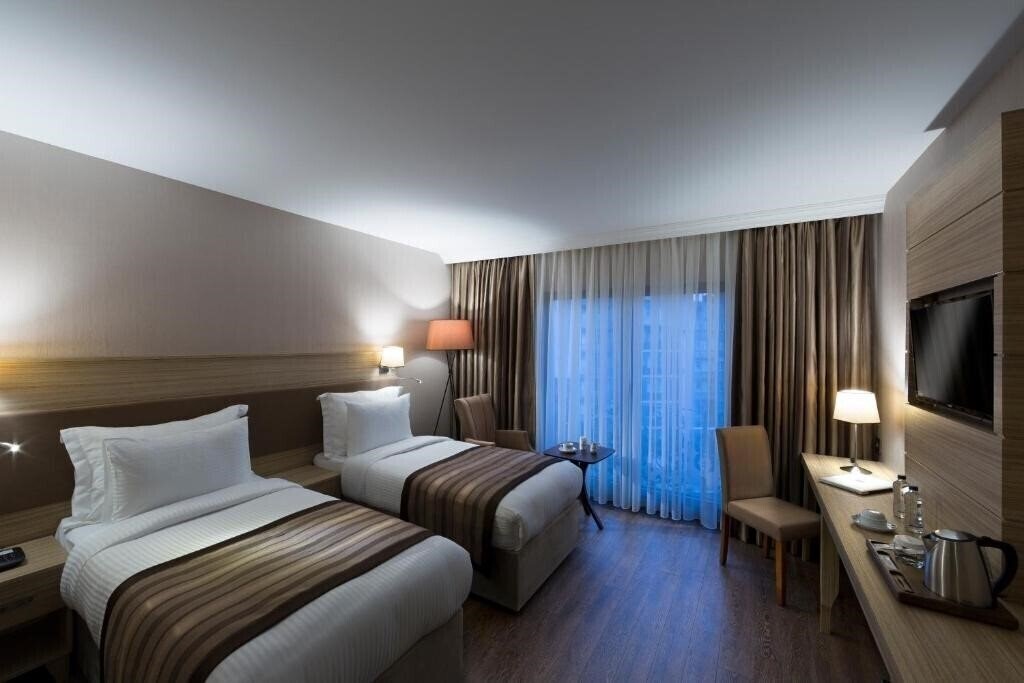 Отель Regard Hotel 4*
