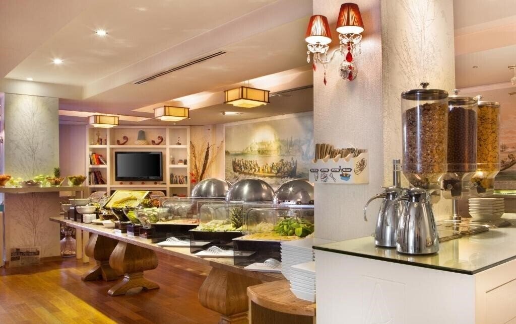 Фотографія Amira Hotel 3*