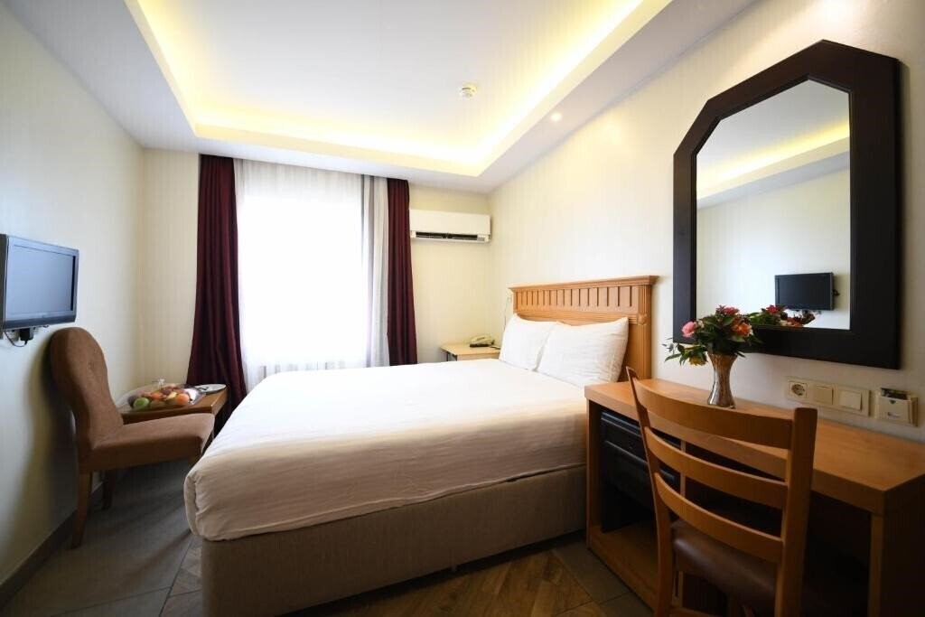 Готель Express Star Hotel Taksim 3*