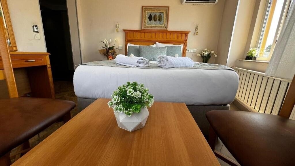 Фотографія Express Star Hotel Taksim 3*