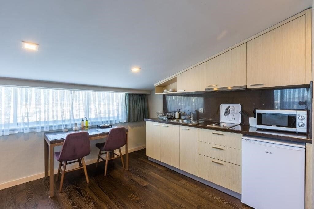 Фото Molton Monapart Mecidiyekoy 4*