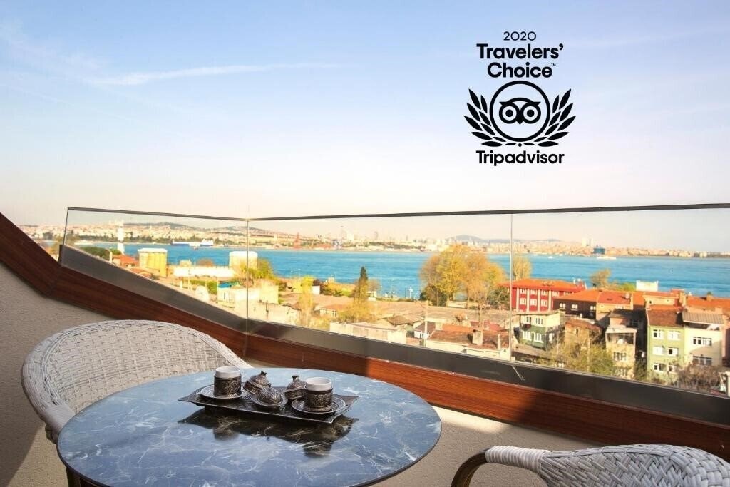 Готель Acra Hotel 4*