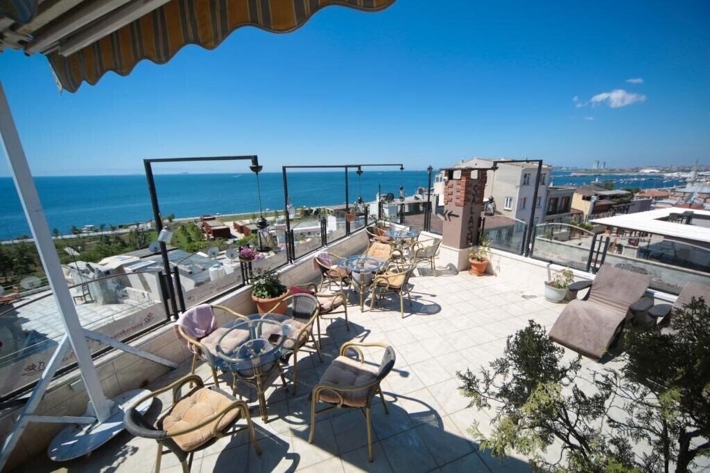 Готель Artefes Hotel 3*