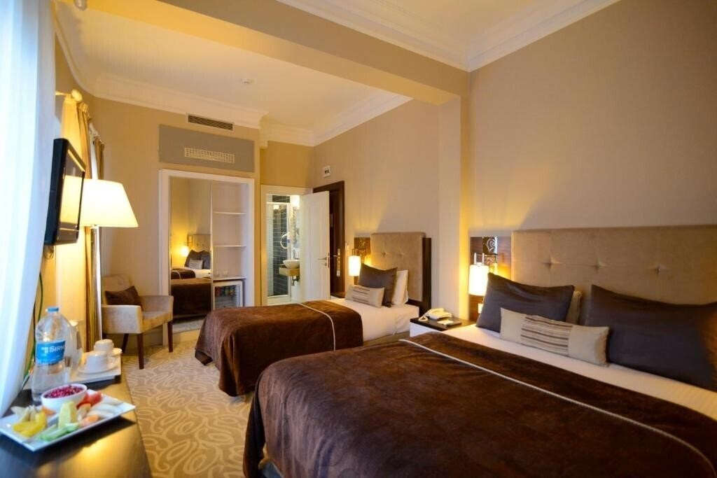 Отель City Center Hotel 4*