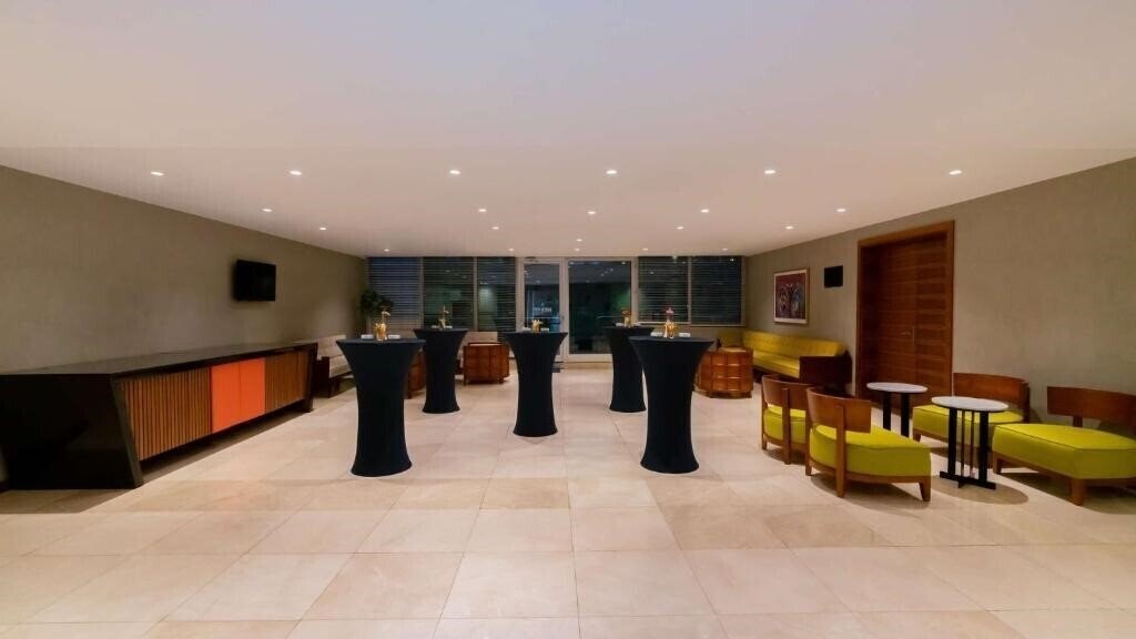 Фото Asia Princess Hotel 4*