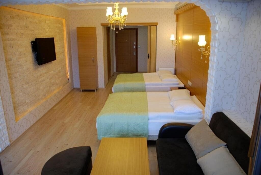 Фотография The Port Hotel 3*