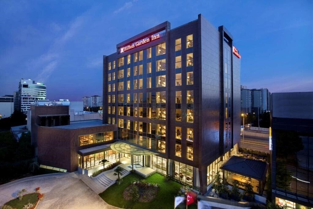 Готель Hilton Garden Inn Istanbul Beylikduzu 2*