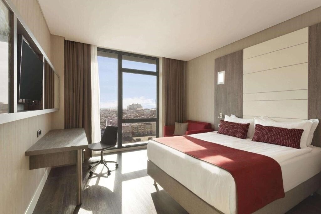Готель Ramada Encore Istanbul Bayrampasa 4*