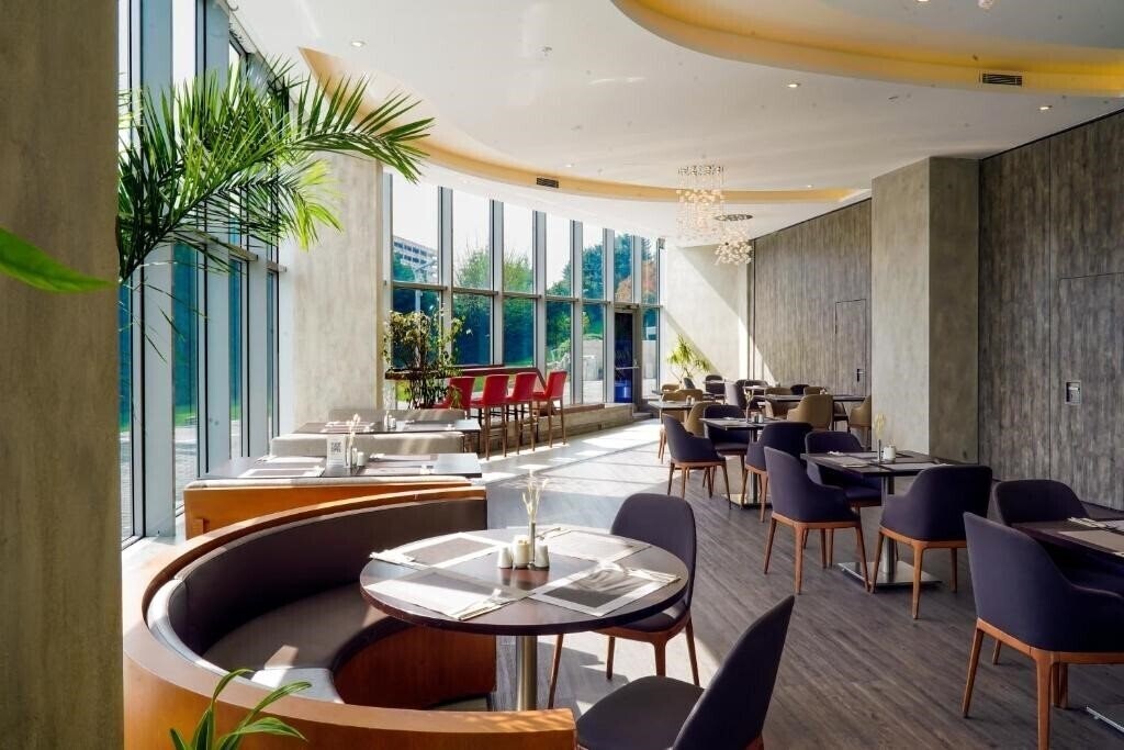 Фотографія Ramada Encore Istanbul Bayrampasa 4*