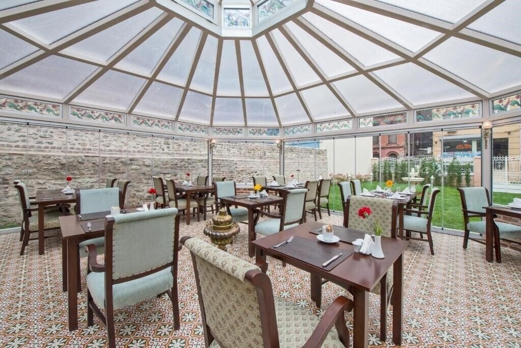 Зображення Enderun Hotel 4*