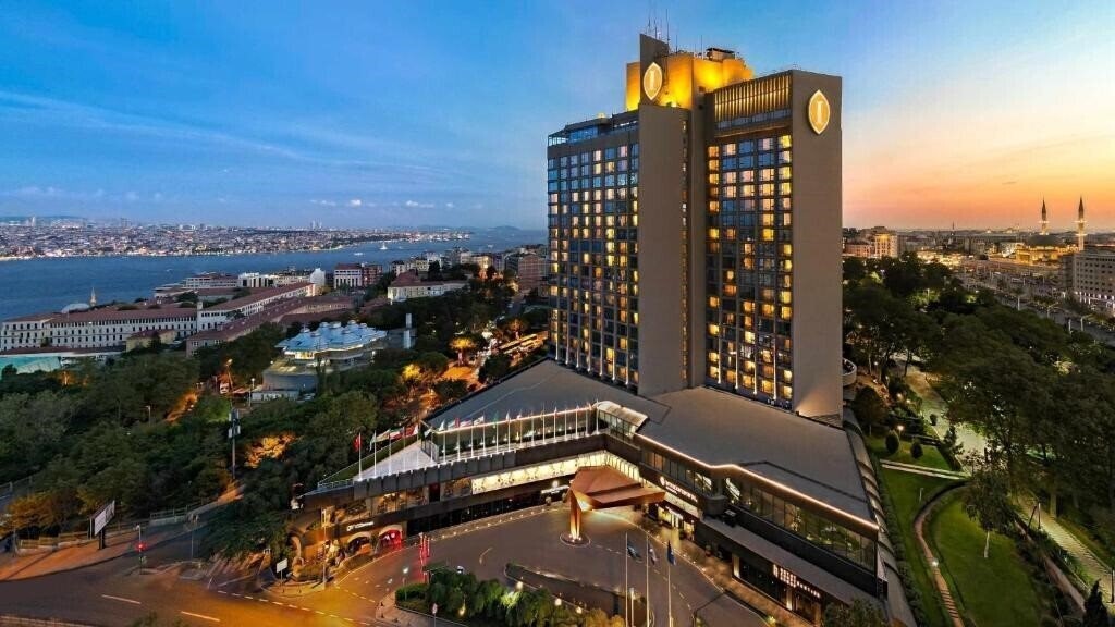Готель InterContinental Istanbul (ex. InterContinental Istanbul an IHG Hotel, Ceylan Intercontinental ) 5*