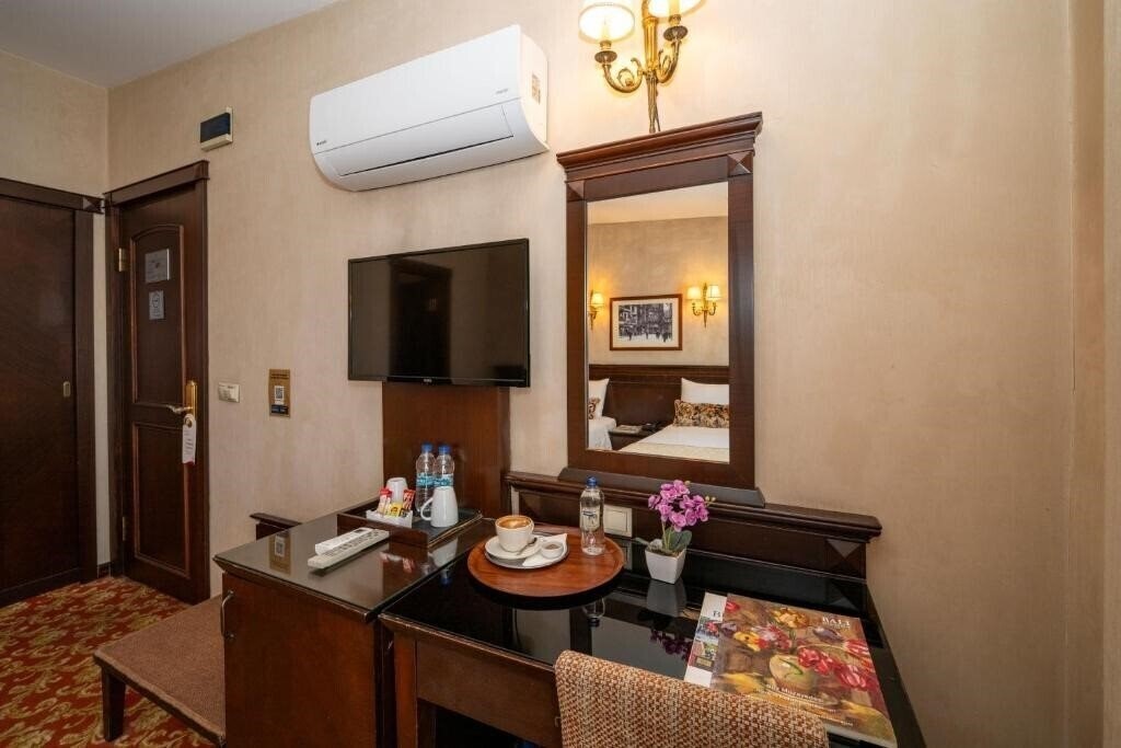 Готель Pera Rose Hotel (ex. Pera Rose Boutique, Rose by Molton Hotels) 4*