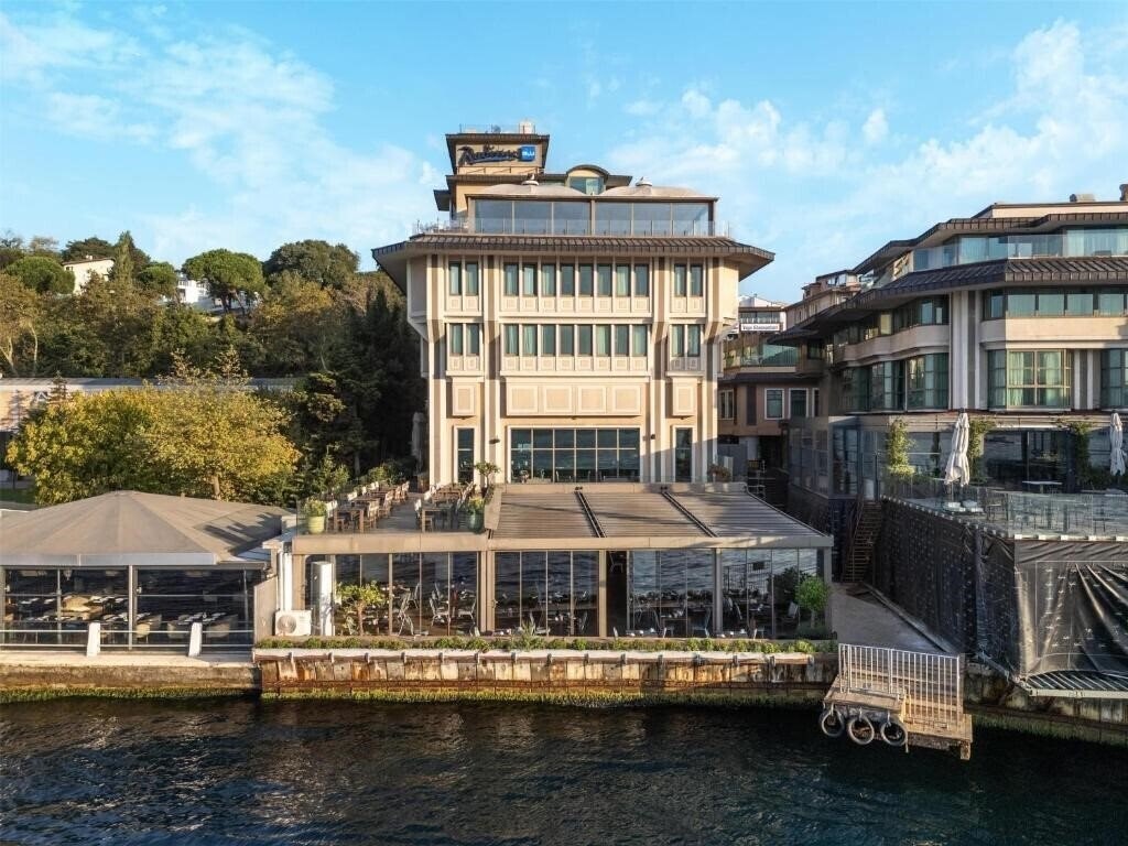 Готель Radisson Blu Bosphorus Hotel Istanbul 5*