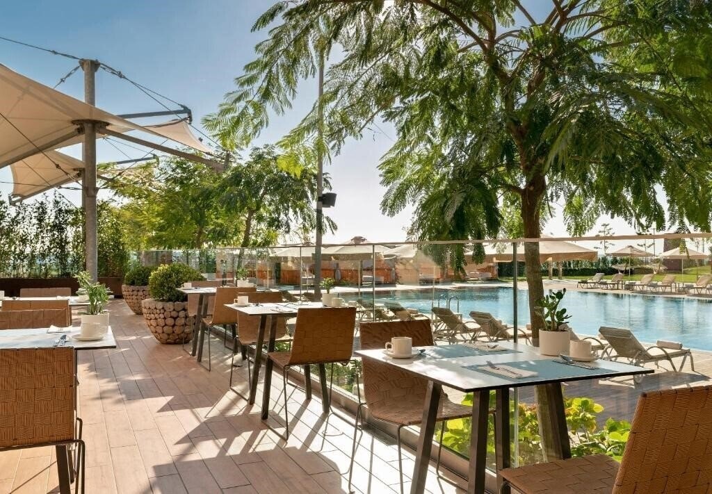 Фото Crowne Plaza Florya Istanbul 5*