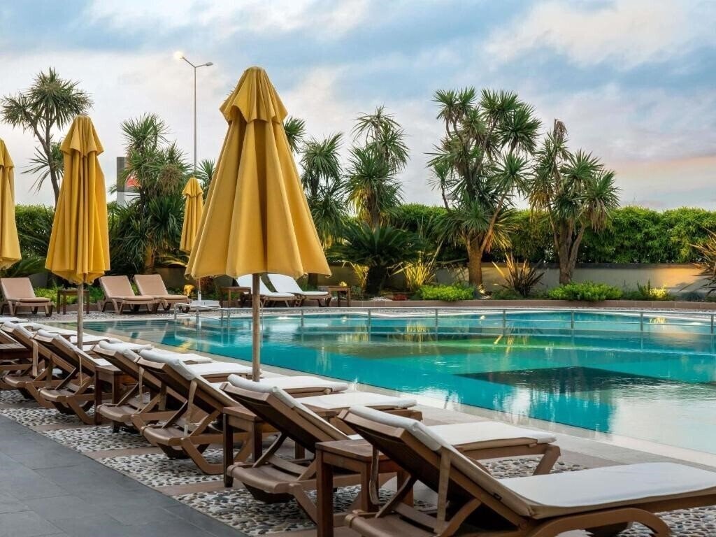 Фото Novotel Istanbul Zeytinburnu 4*