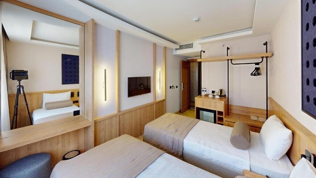 Фото River Hotel 3*