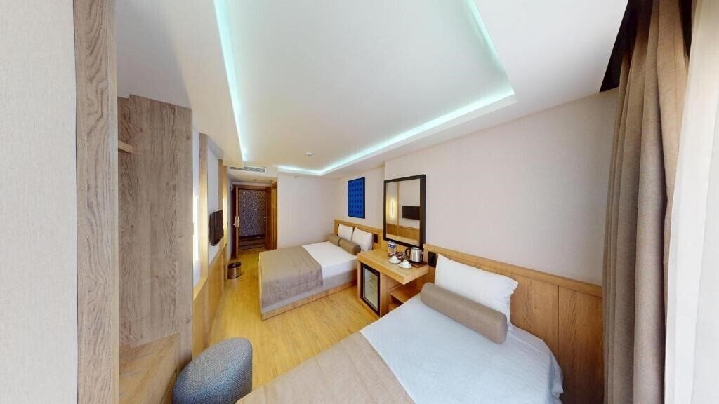 Зображення River Hotel 3*