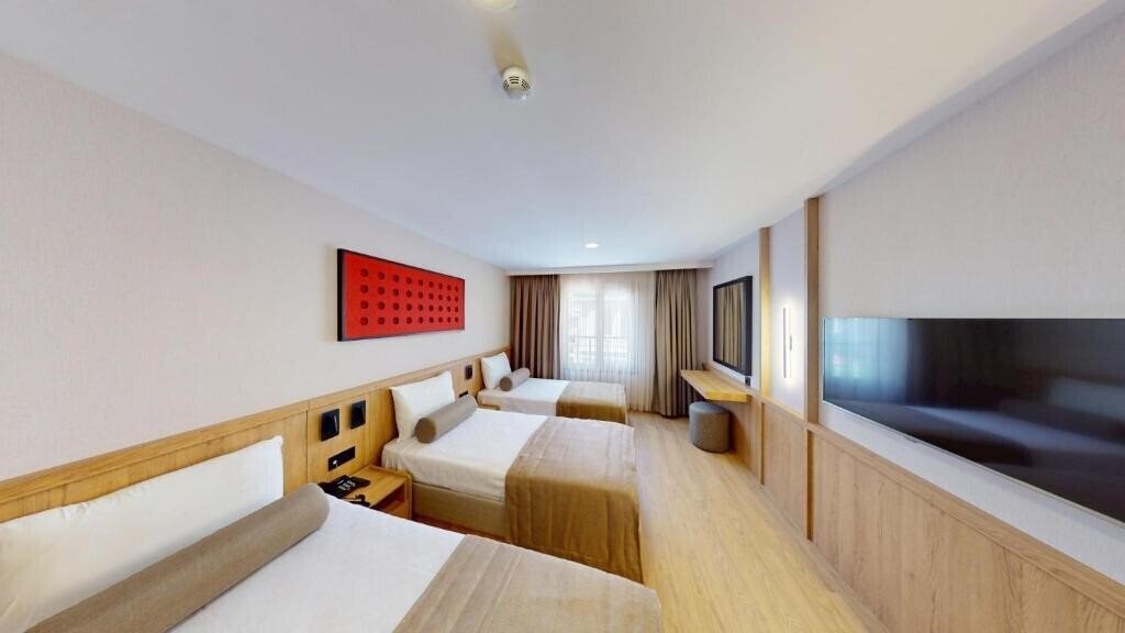 Картинка River Hotel 3*