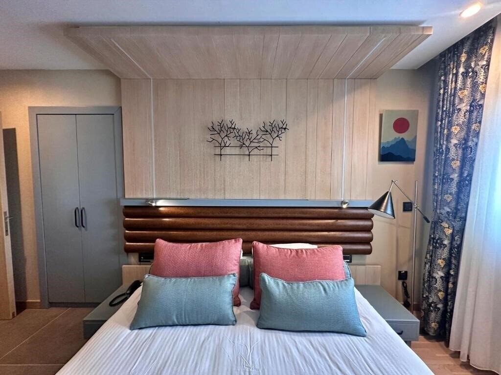 Фото Hotel Sapphire 4*