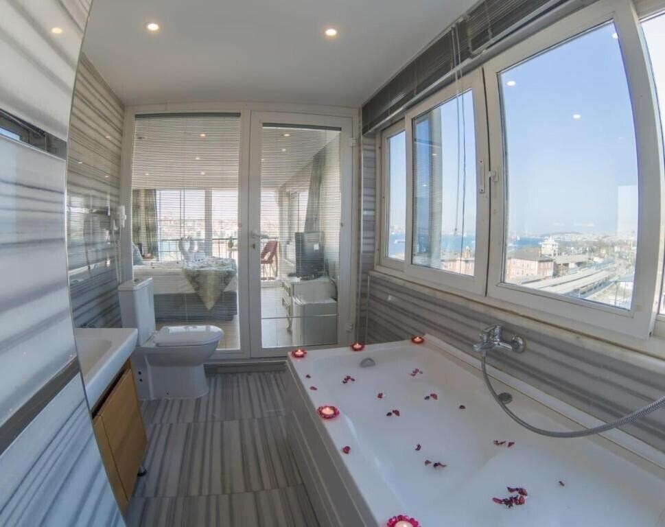 Фото Grand Esen Hotel 3*