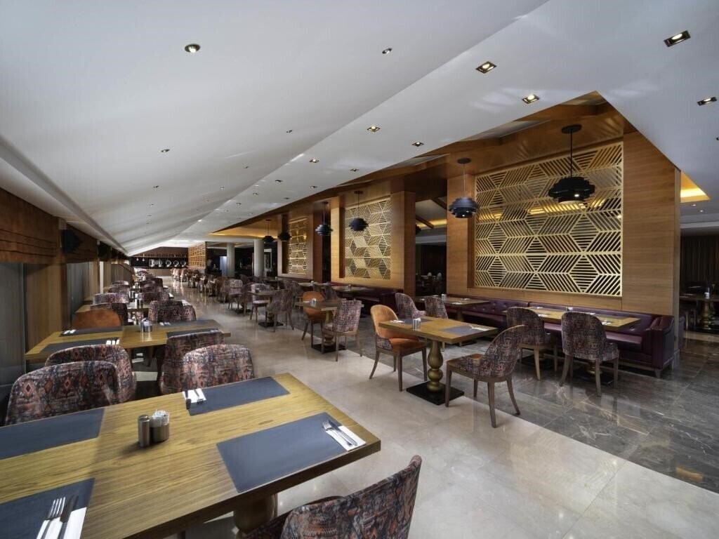 Фотографія Mercure Istanbul Bomonti 5*