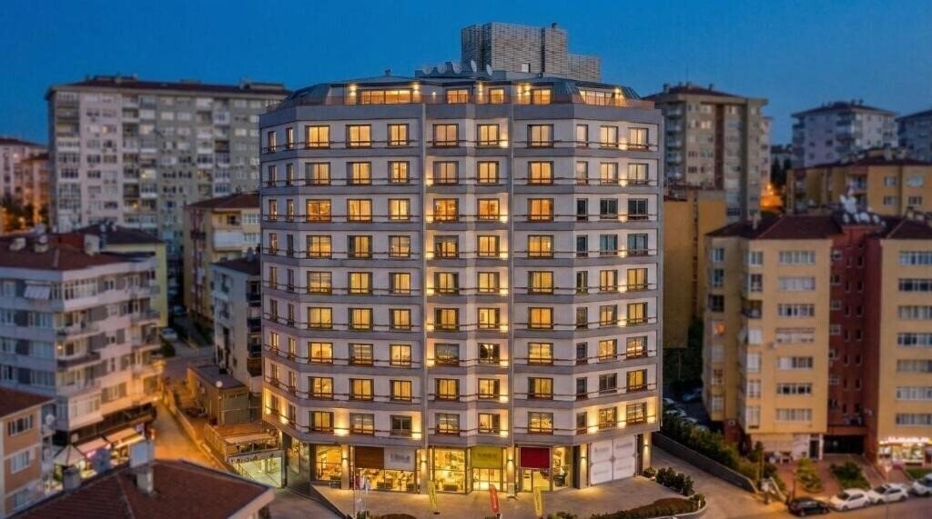 Готель The Leos Residence 5*