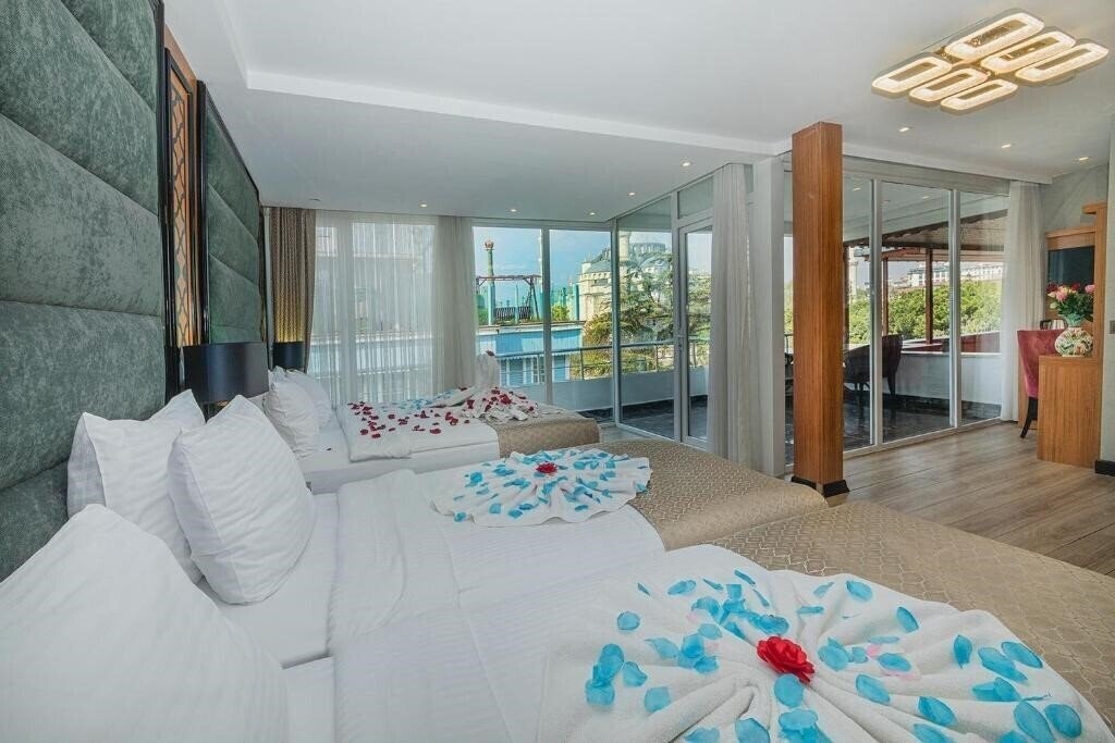 Фото Aristocrat 3*