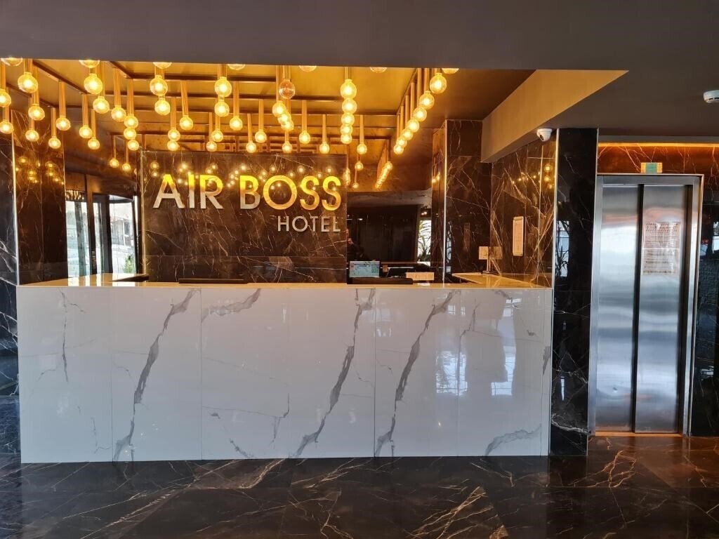 Фотографія Airboss Hotel 3*