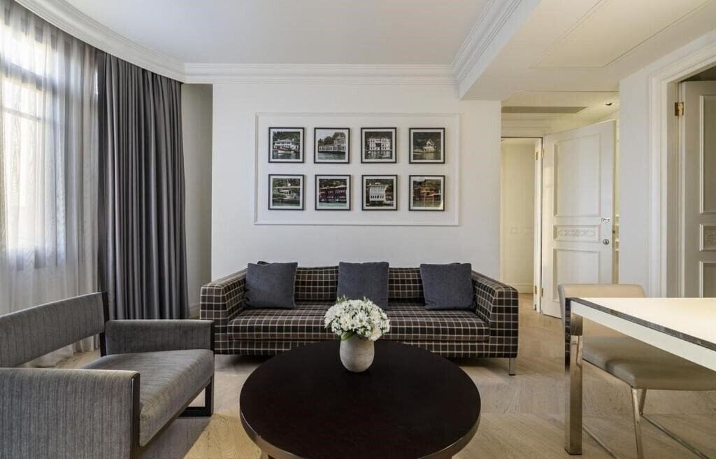 Зображення Taksim 15 Suites 3*