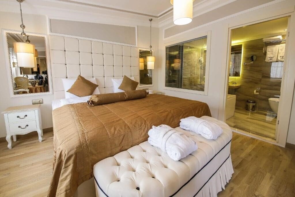 Готель The Constantine Hotel 3*