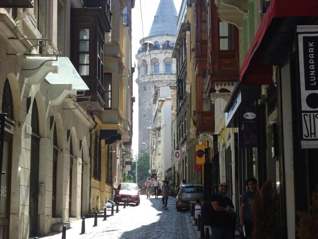 Отель Meroddi Galata Mansion 3*