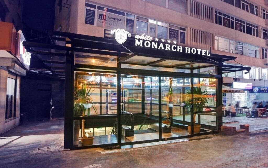 Зображення White Monarch Hotel 4*