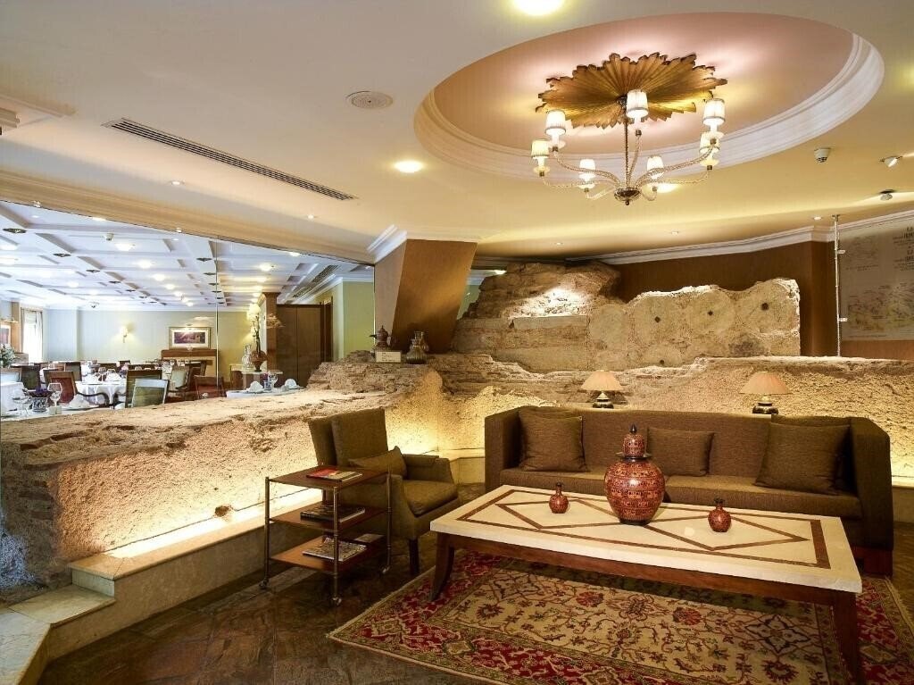 Фотографія Eresin Hotels Sultanahmet 5*