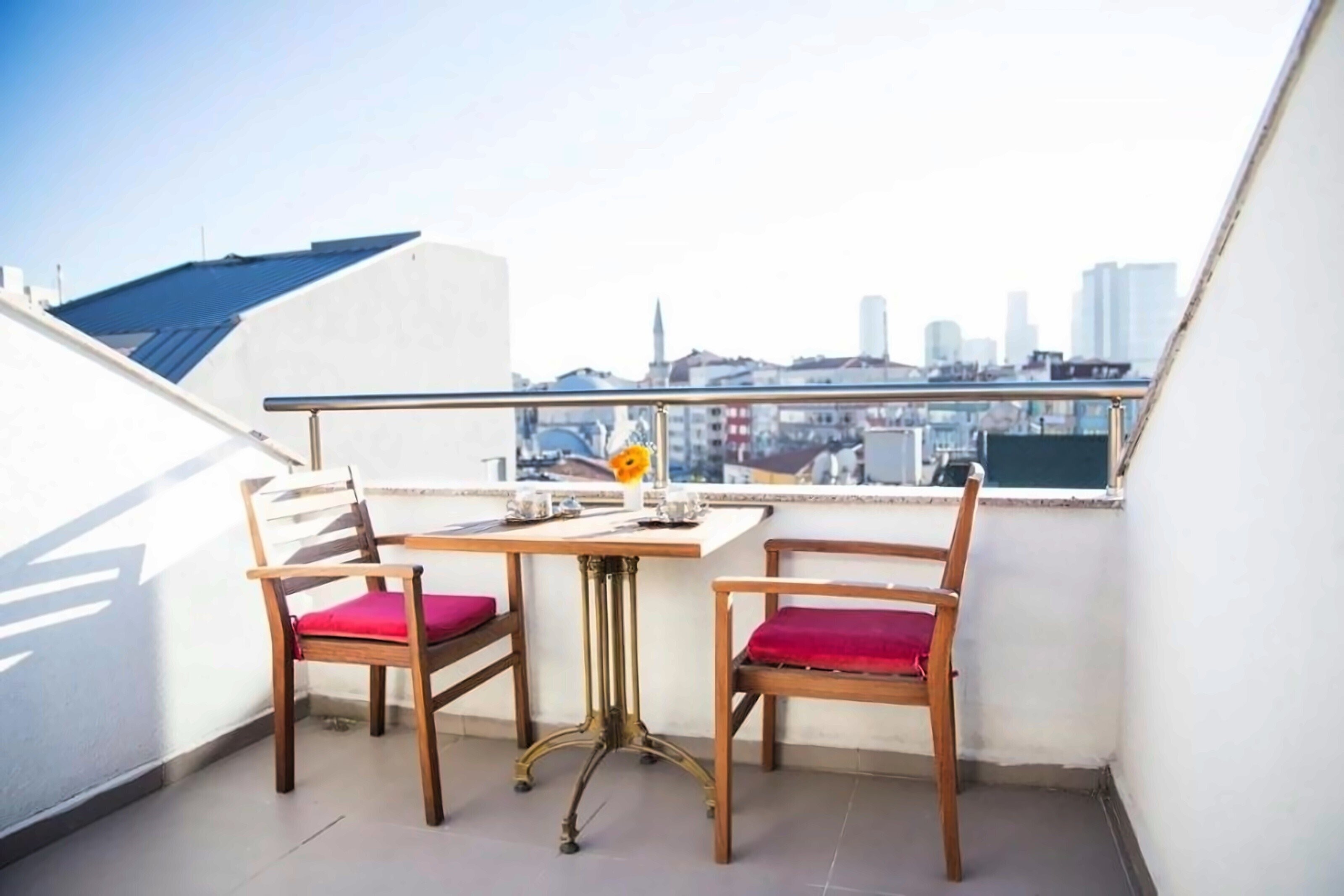 Изображение Grand Aras 4*