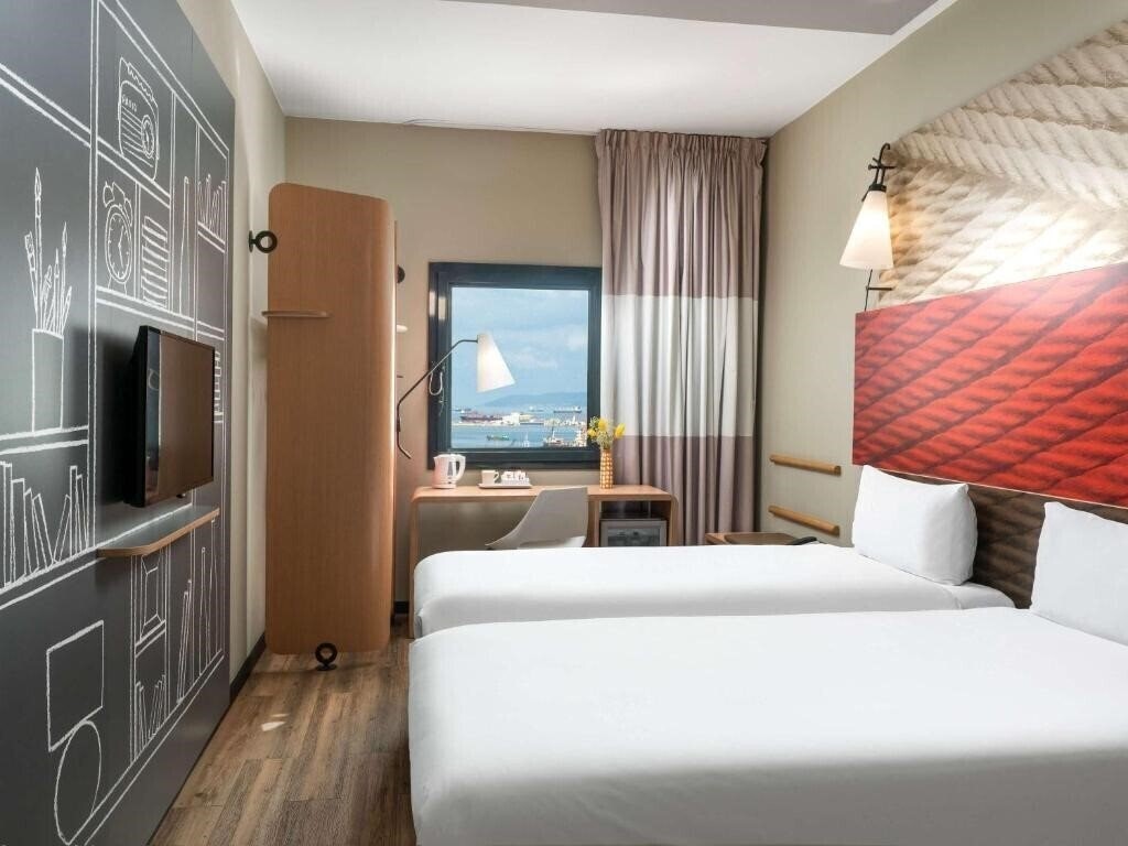 Фото Ibis Istanbul Tuzla Hotel 3*
