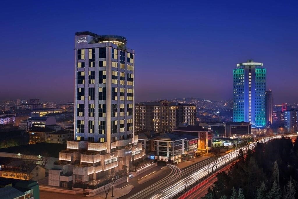 Отель The Istanbul Edition 5*