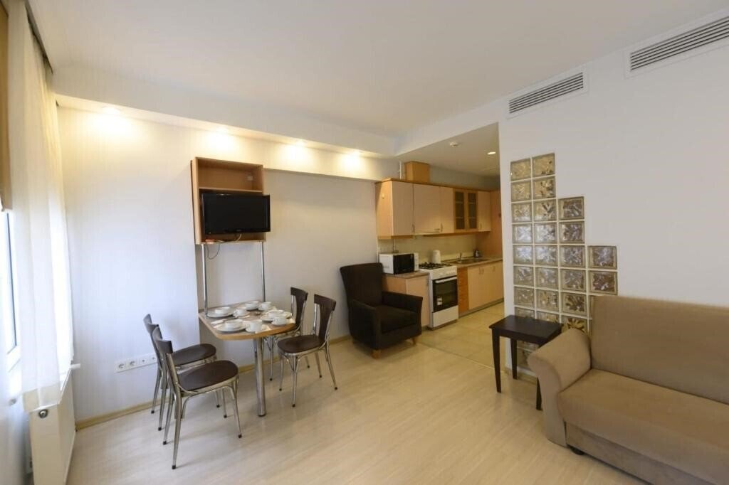 Отель Entes Apart Hotel 3*